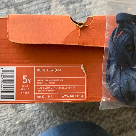 Dunks - Picture 7 of 9